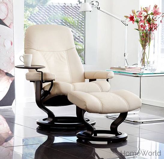 The Stressless Consul is one of Ekornes' most traditional designs.